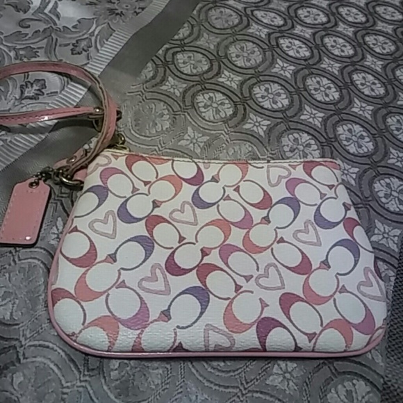 Coach Handbags - Coach wristlet